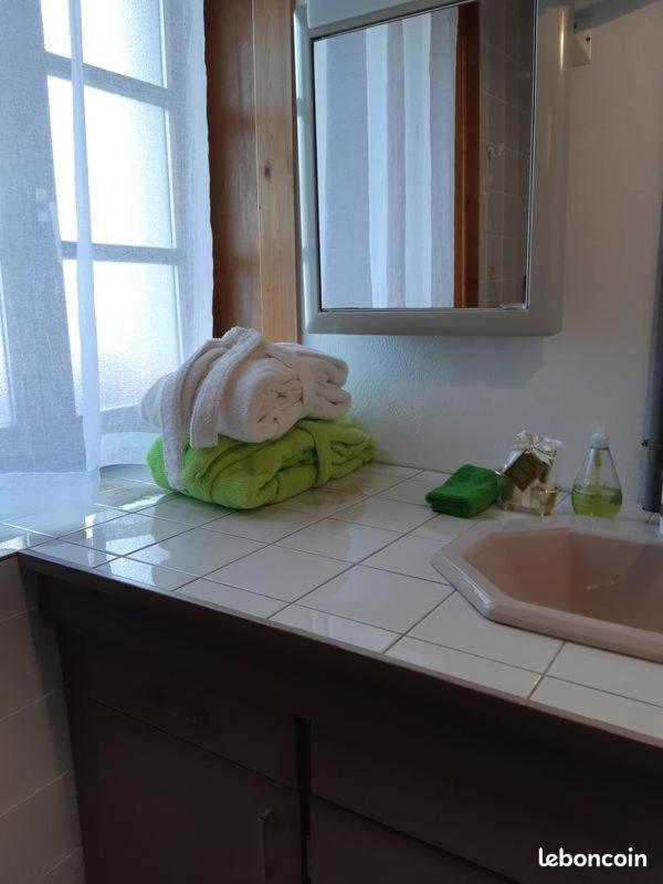 Gite La Petite Maison Horlogere Et Jacuzzi , Raquettes Les Fontenelles Екстер'єр фото